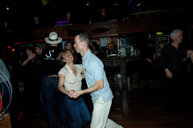 min 2005 12 18 sharkys 164